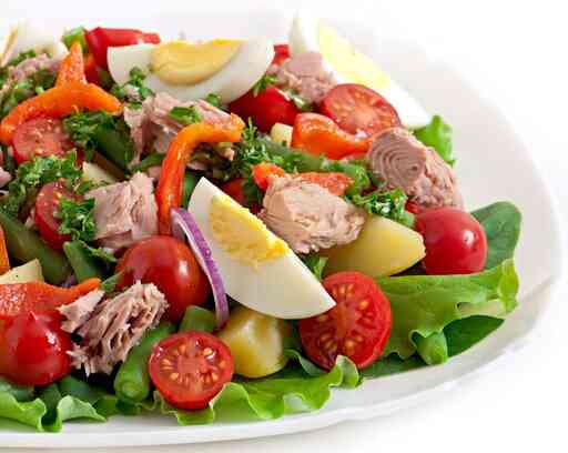 salad-with-tuna-tomatoes-potato-onion