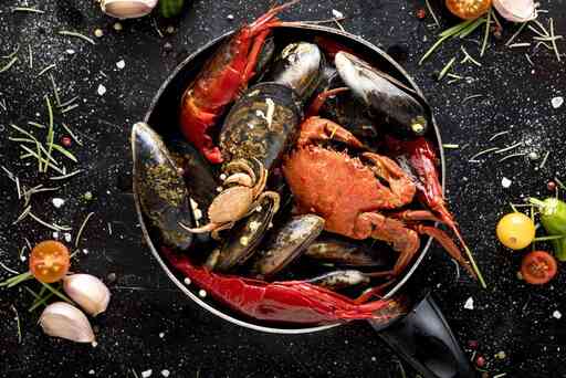 top-view-crab-mussels-pan-with-shrimp