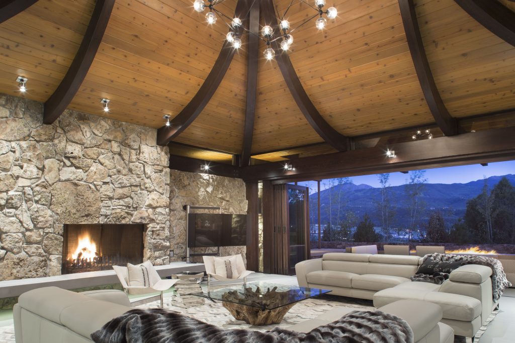 32 Living Room